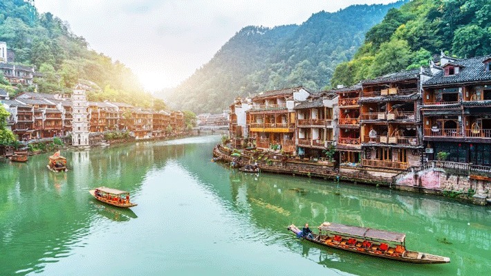 DU LỊCH TRUNG QUỐC 5N4D – TRƯƠNG GIA GIỚI – PHƯỢNG HOÀNG CỔ TRẤN